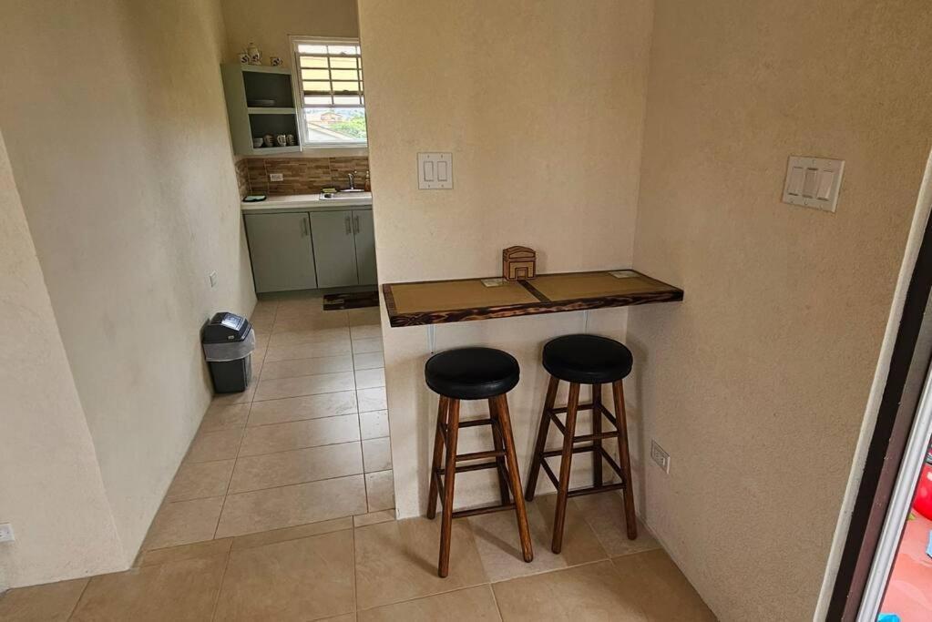 Seclusion Studio Apartment. Saint Philip Exterior photo